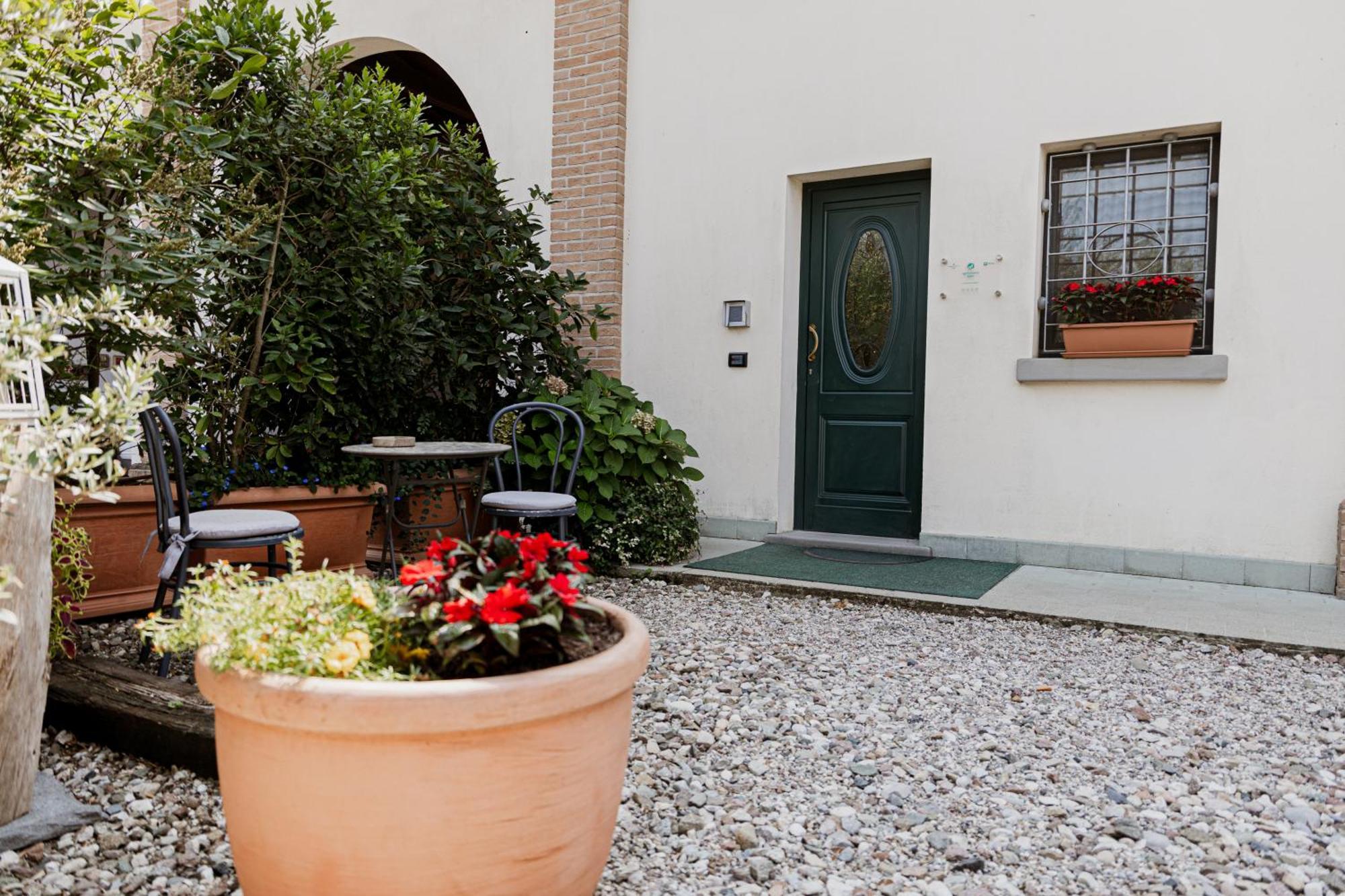 Agriturismo" Il Glicine Bianco" Monzambano Exterior photo