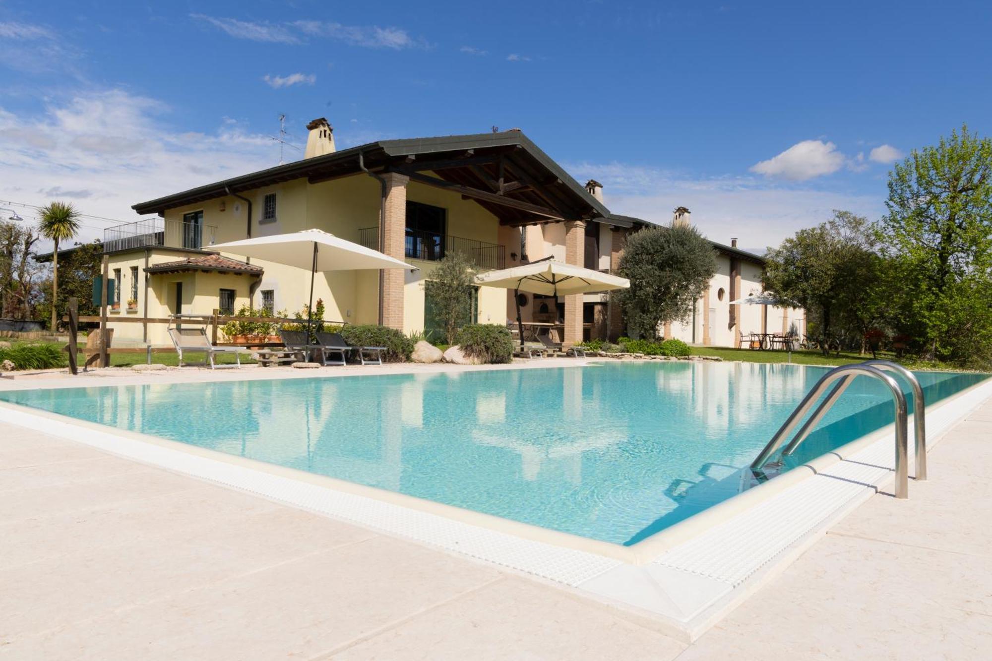 Agriturismo" Il Glicine Bianco" Monzambano Exterior photo