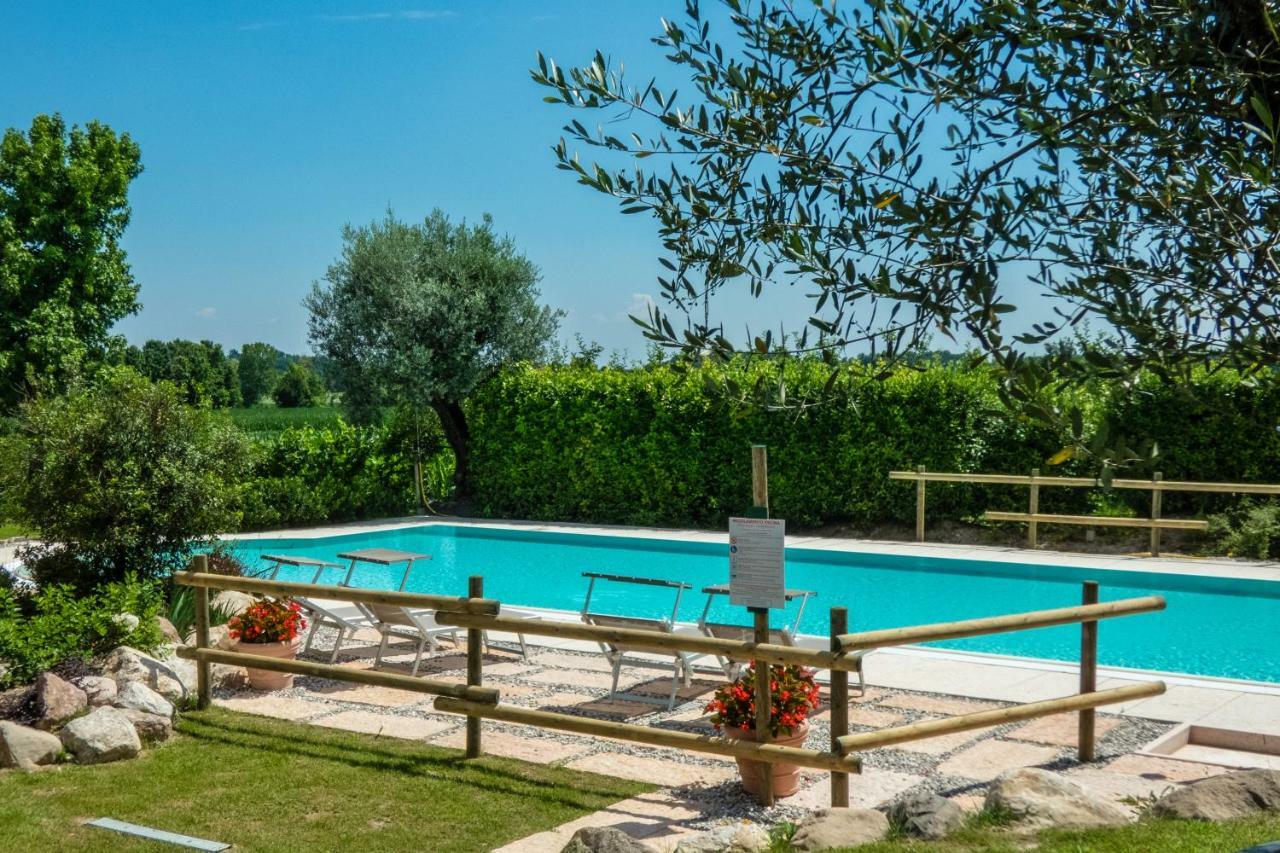 Agriturismo" Il Glicine Bianco" Monzambano Exterior photo